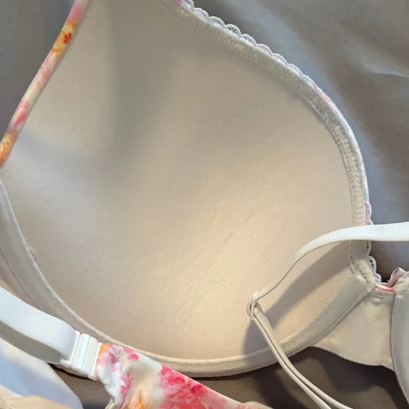 Victoria's Secret 36c Floral Elegance Women's Bra like new - Picture 6 of 6